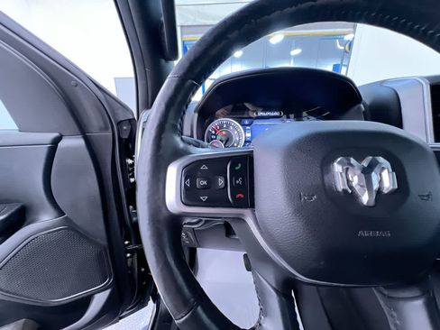 Used 2019 RAM 1500 Big Horn AWD/4WD image 19