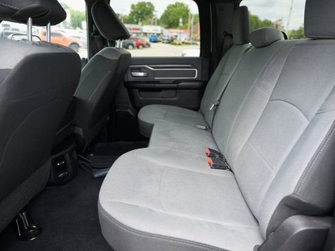 Used 2022 RAM 3500 Big Horn image 10