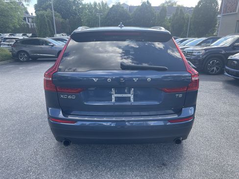 Used 2021 Volvo XC60 T5 Momentum w/ Advanced Package AWD/4WD image 6