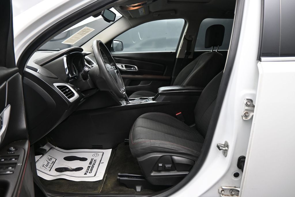 Used 2015 GMC Terrain SLE FWD image 9