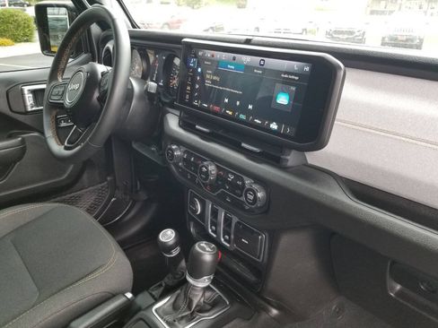 Used 2024 Jeep Wrangler Sport AWD/4WD image 11