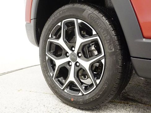 New 2026 Jeep Compass Limited image 20