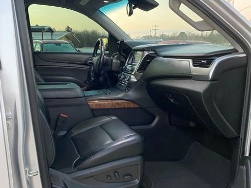 Used 2018 Chevrolet Tahoe Premier image 12