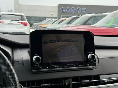 Used 2023 Mitsubishi Outlander ES image 5