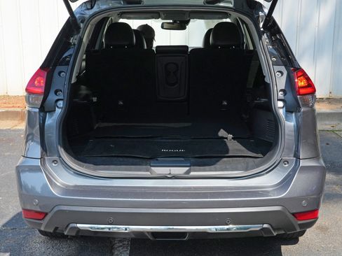 Used 2020 Nissan Rogue SL FWD image 9