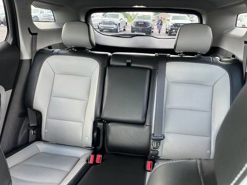 Used 2023 GMC Terrain SLT w/ Infotainment Package II AWD/4WD image 13