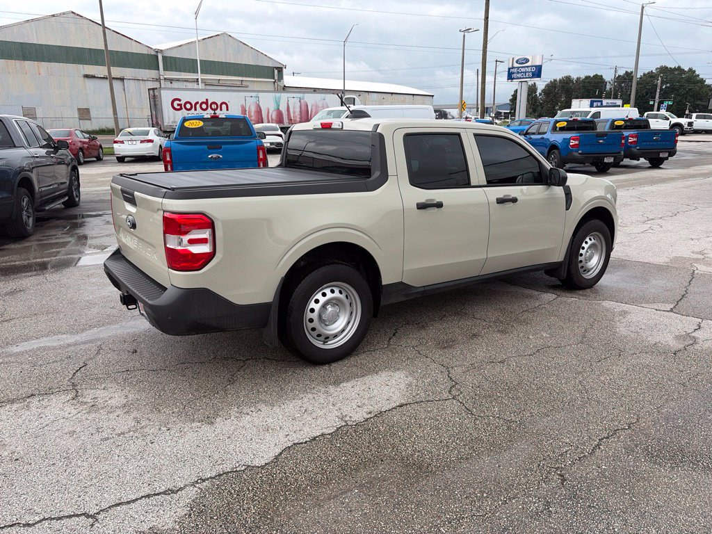 Used 2025 Ford Maverick XL w/ Equipment Group 102A AWD/4WD image 3
