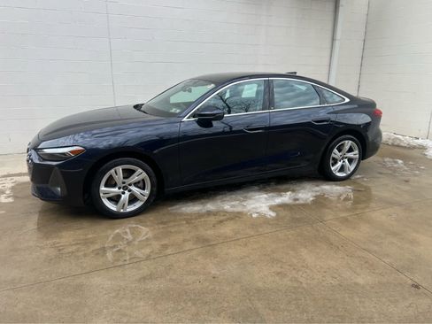 Used 2025 Audi A5 2.0T Premium Plus image 2