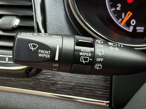 Used 2020 Jeep Grand Cherokee High Altitude AWD/4WD image 21