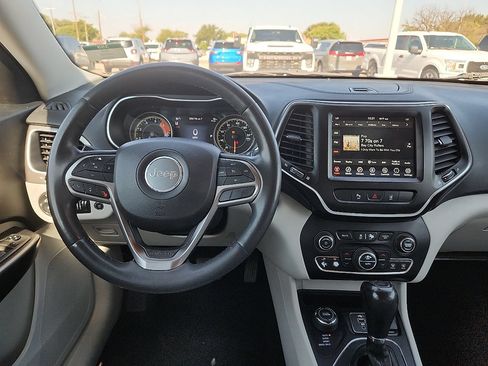 Used 2022 Jeep Cherokee Latitude Lux w/ Sun & Sound Group AWD/4WD image 6