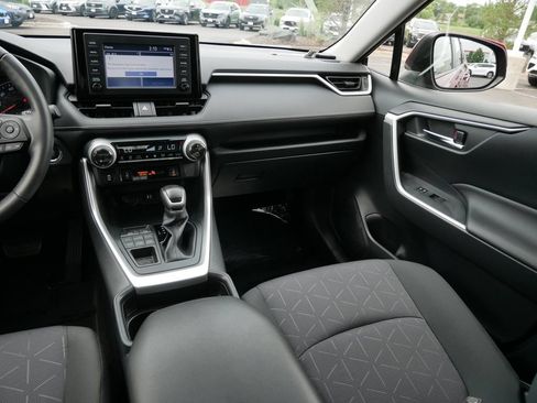 Certified 2019 Toyota RAV4 XLE w/ Convenience Package AWD/4WD image 14