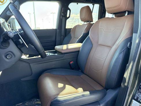 Certified 2025 Lexus GX 550 w/ Cold Area Package AWD/4WD image 11