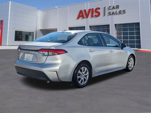 Used 2023 Toyota Corolla LE image 6