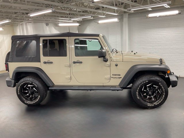 Used 2018 Jeep Wrangler Unlimited Sport S AWD/4WD image 7