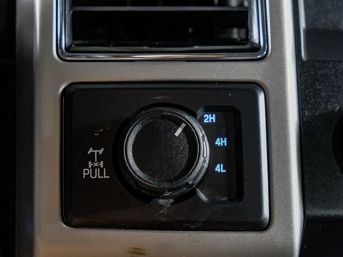 Used 2020 Ford F250 Lariat image 26