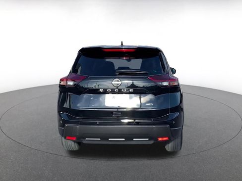 Used 2025 Nissan Rogue SV AWD/4WD image 12