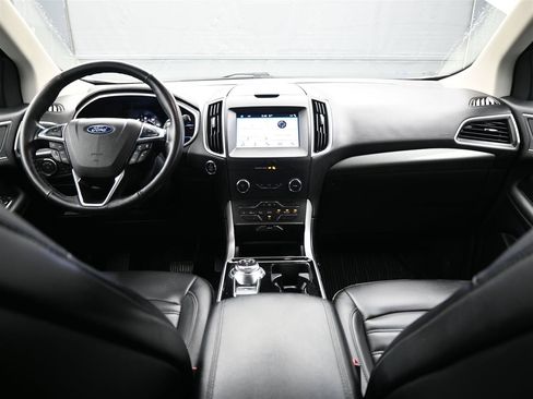 Used 2019 Ford Edge SEL w/ Equipment Group 201A AWD/4WD image 12