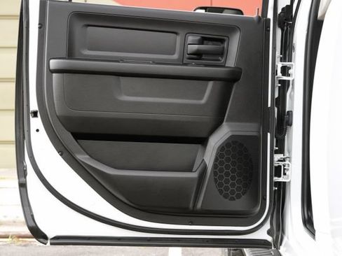 Used 2018 RAM 2500 Tradesman w/ Chrome Appearance Group AWD/4WD image 36