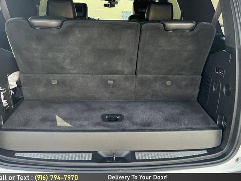 Used 2017 Cadillac Escalade Platinum AWD/4WD image 11