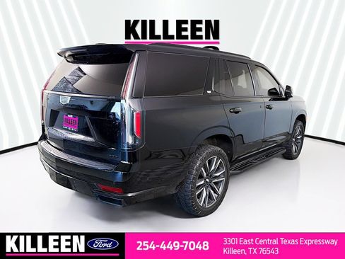 Used 2021 Cadillac Escalade Sport w/ Driver Assist Tech Package AWD/4WD image 9