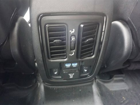 Used 2021 Dodge Durango R/T w/ Technology Group image 19