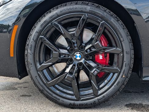 New 2026 BMW 330i xDrive Sedan w/ M Sport Package AWD/4WD image 4