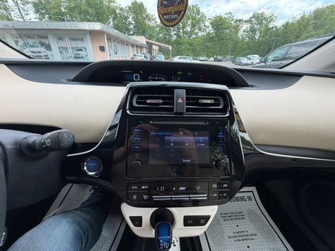 Used 2016 Toyota Prius Two FWD image 24