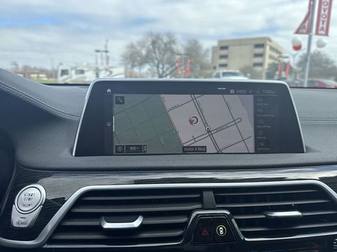 Used 2020 BMW 740i w/ Luxury Rear Seating Package image 27