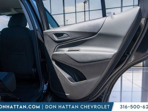 Used 2024 Chevrolet Equinox LT FWD image 25