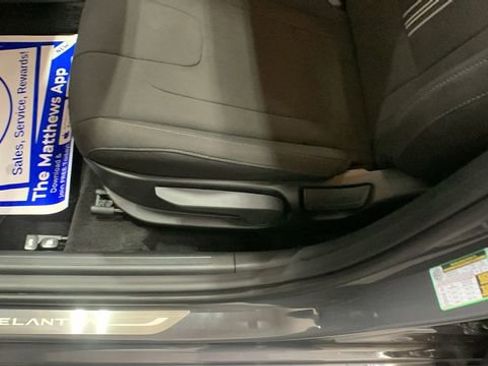 Certified 2025 Hyundai Elantra Sport image 9