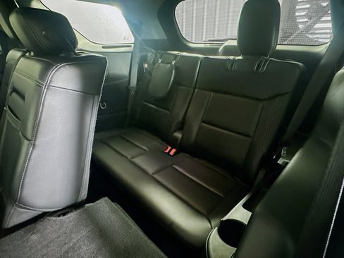 Used 2023 Ford Explorer XLT w/ Equipment Group 202A image 30