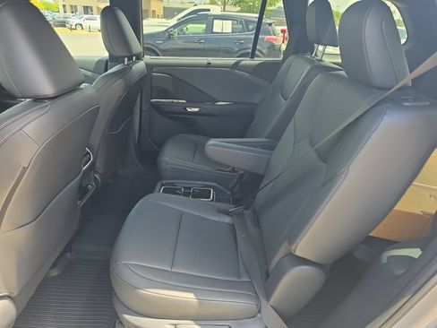 Used 2026 Lexus TX 350 AWD w/ Technology Package image 2