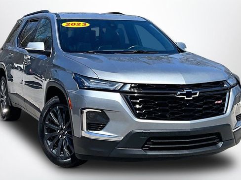 Used 2023 Chevrolet Traverse RS w/ LPO, Floor Liner Package image 3