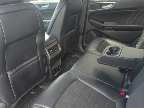 Certified 2023 Ford Edge ST-Line AWD/4WD image 12