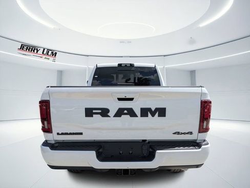 New 2026 RAM 2500 Laramie AWD/4WD image 4