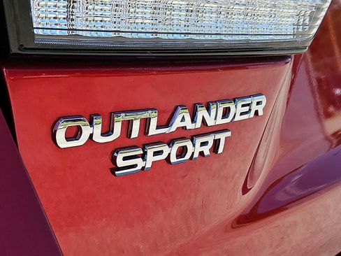 Used 2025 Mitsubishi Outlander Sport AWD image 34