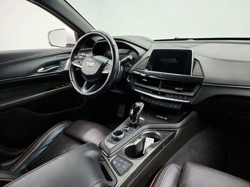 Used 2022 Cadillac CT4 V w/ Climate Package RWD image 24