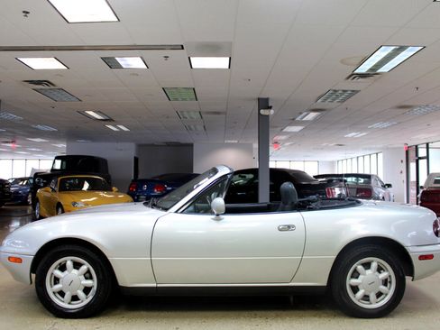 Used 1991 MAZDA MX-5 Miata image 37