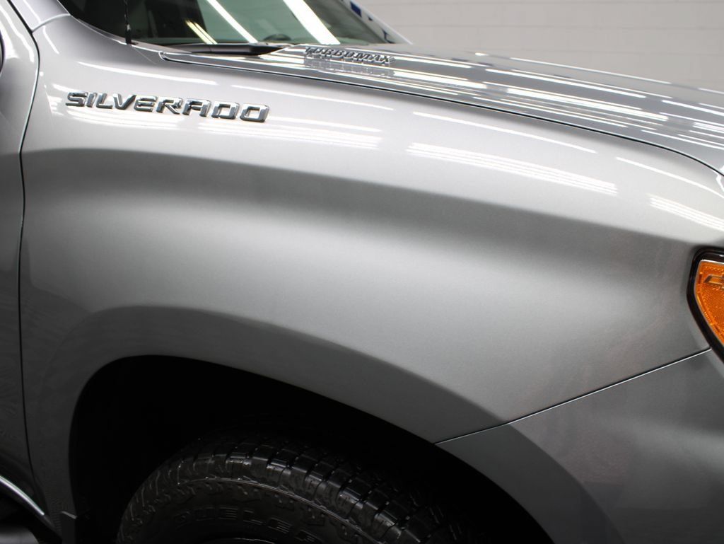 Used 2026 Chevrolet Silverado 1500 RST w/ RST Select Package AWD/4WD image 32