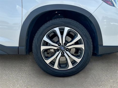 Used 2020 Subaru Forester Limited w/ Popular Package #3 image 31