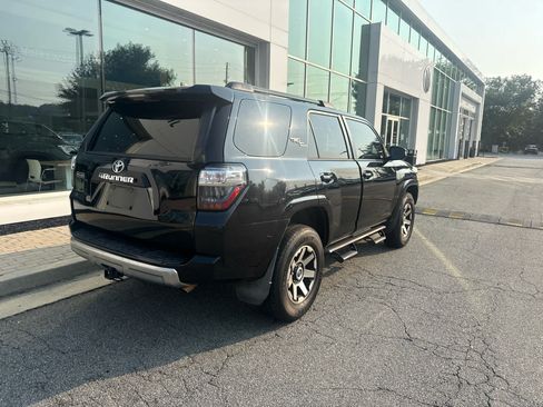 Used 2019 Toyota 4Runner TRD Off-Road AWD/4WD image 26