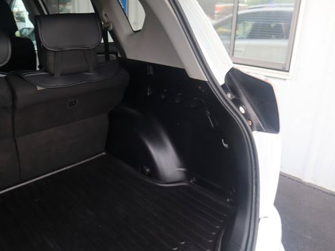 Used 2017 Toyota RAV4 XLE AWD/4WD image 45