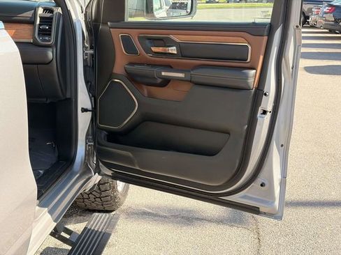 Used 2019 RAM 1500 Limited AWD/4WD image 10