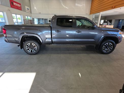 Used 2020 Toyota Tacoma 4x4 Double Cab image 6