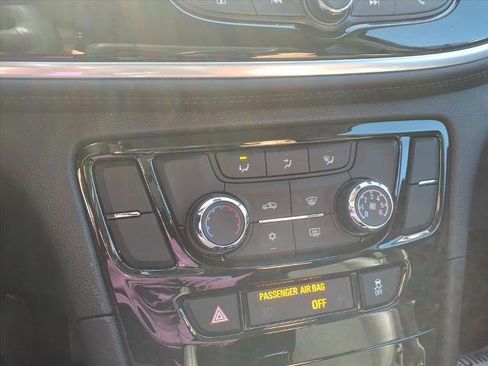 Certified 2022 Buick Encore Preferred w/ Safety Package image 20