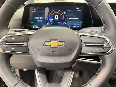 New 2026 Chevrolet Equinox LT w/ Convenience Package II AWD/4WD image 14