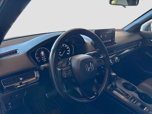 Used 2024 Honda Civic Sport image 9