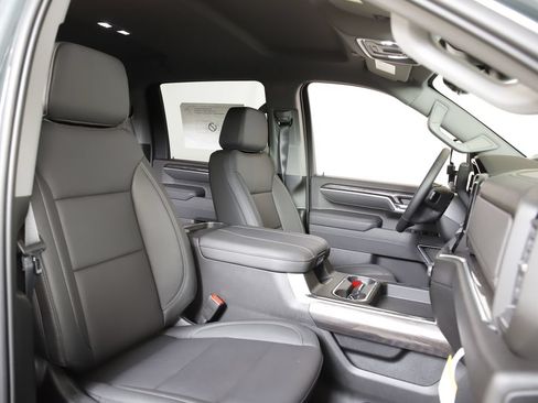 New 2026 Chevrolet Silverado 3500 LTZ w/ LTZ Premium Package AWD/4WD image 8