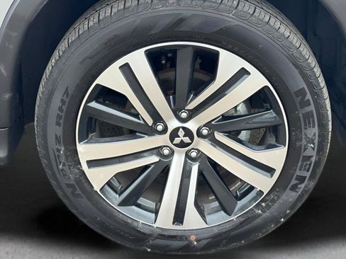 Used 2025 Mitsubishi Outlander Sport SE AWD/4WD image 27