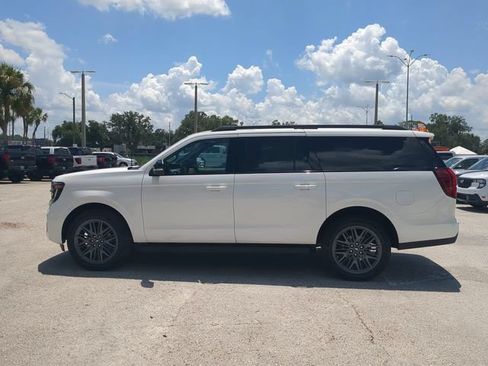 New 2026 Ford Expedition Max Platinum w/ Stealth Appearance Package AWD/4WD image 8